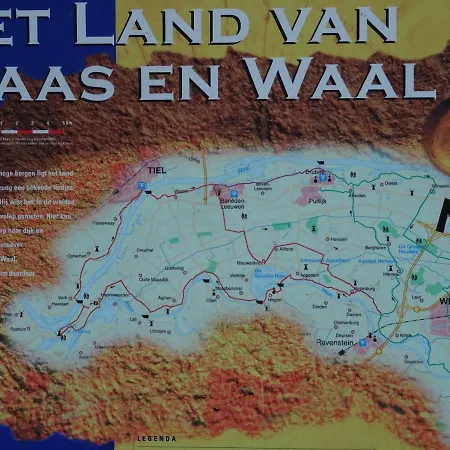 Maas En Waal *